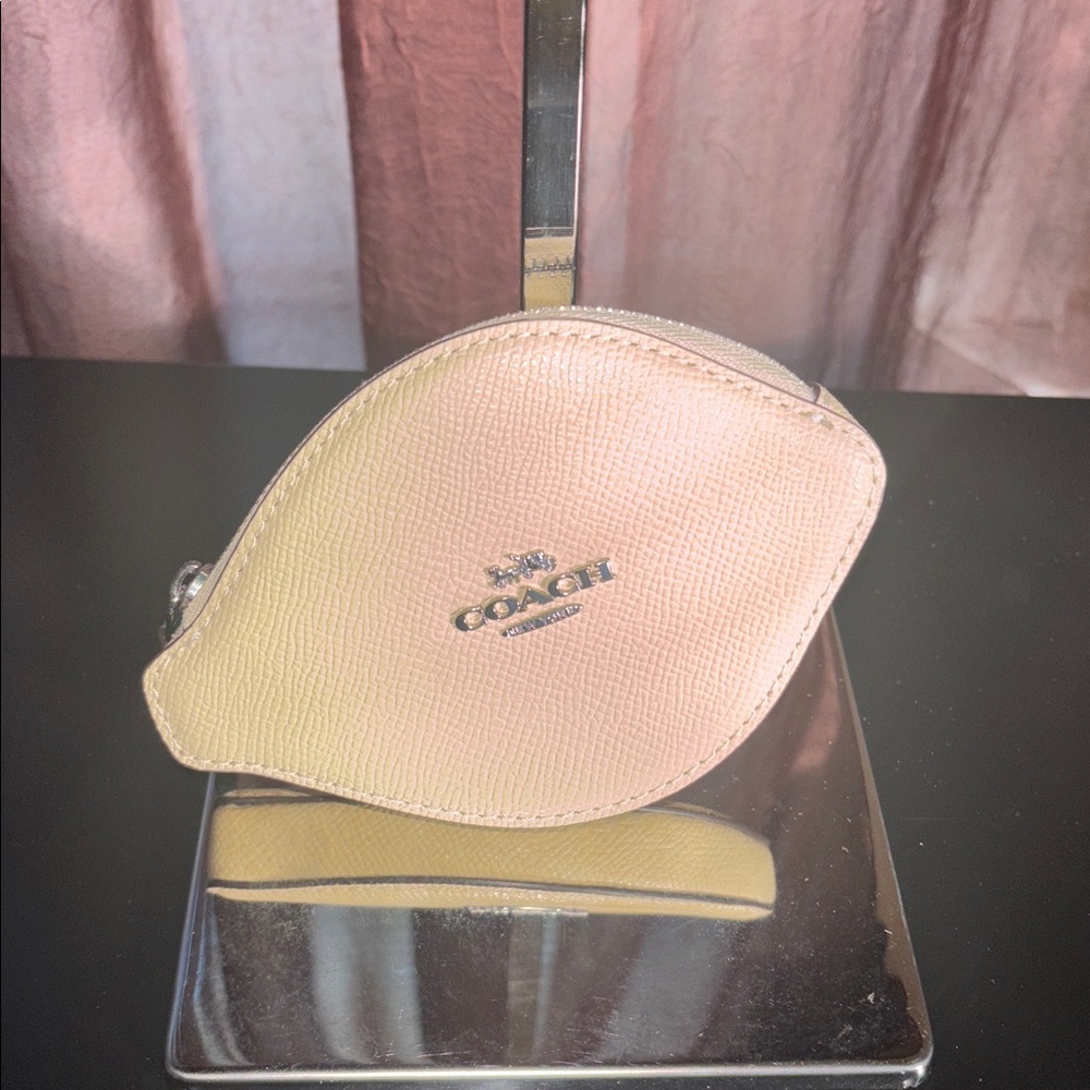 COACH LEMON COIN PURSE